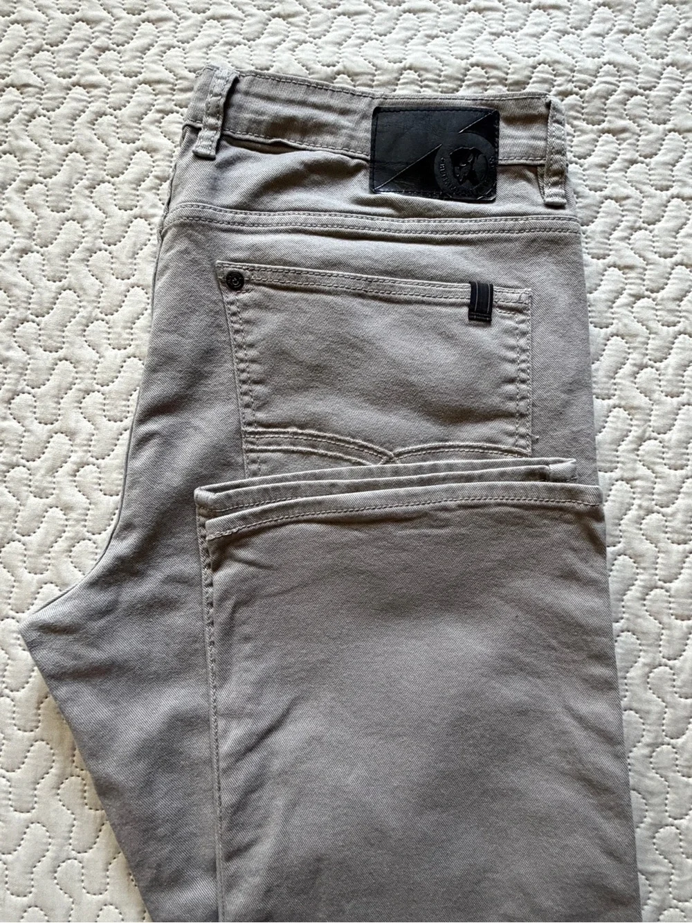 Buffalo David Bitton SAM-X Men’s Straight Fit Stretch Stone Gray Pants 34x34